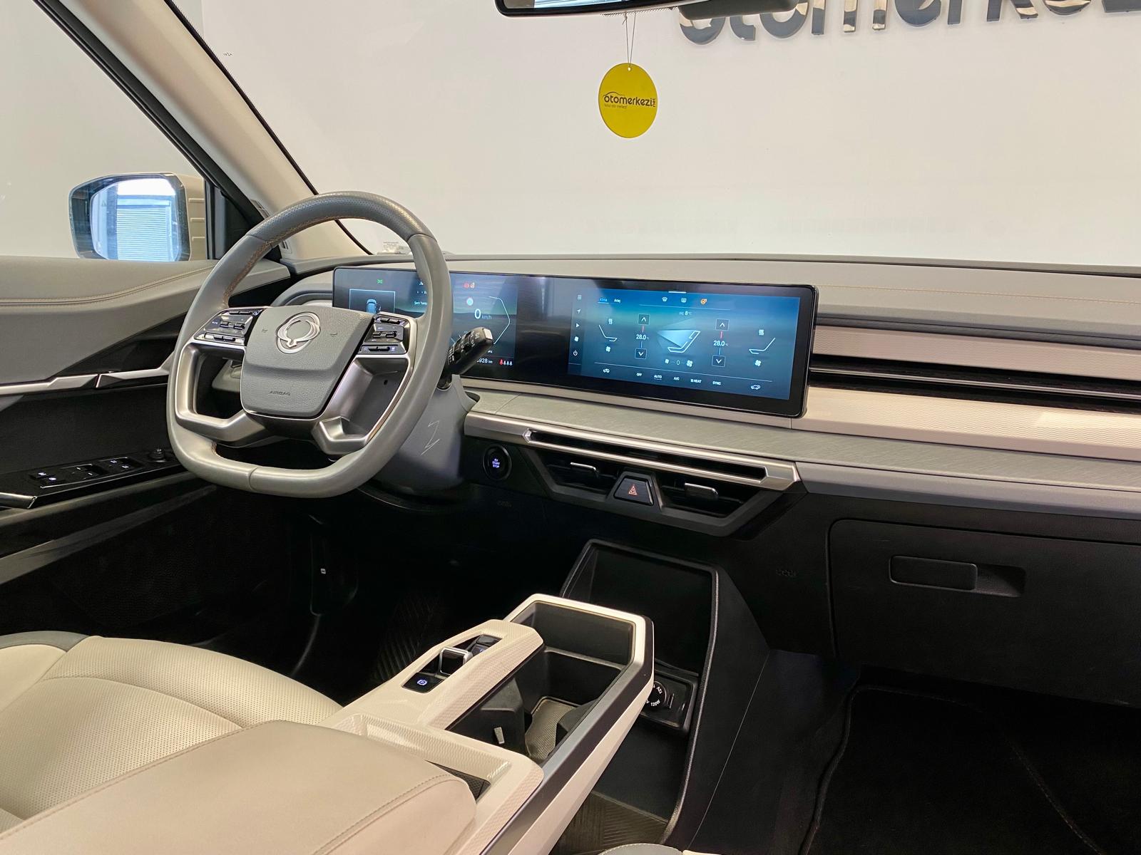 KGMOBILITY TORRES 18